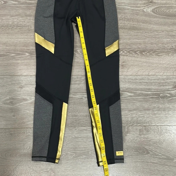 NWOT Betsey Johnson Performance Black, Charcoal and Gold Color Block leggings XS - Picture 13 of 15